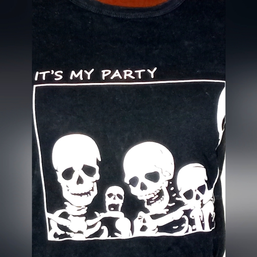 Graphic t-shirt design "it's my patty" black and white size medium. - Picture 2 of 8